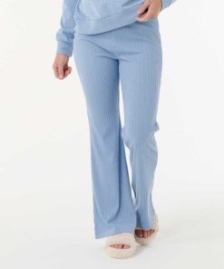 Attirestitch.shop0b436c0445 1