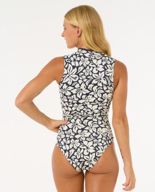 Attirestitch.shop138c4108fa 2