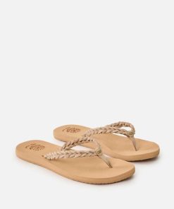 Attirestitch.shop193432fd12 1