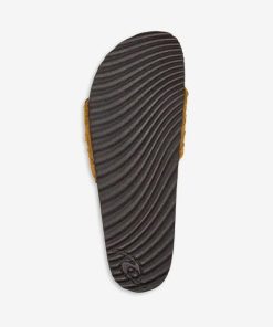 Attirestitch.shop2d382b59b2 2