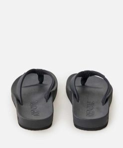 Attirestitch.shop35fe3bc3d1 2