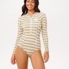 Attirestitch.shop49eca6a328 1