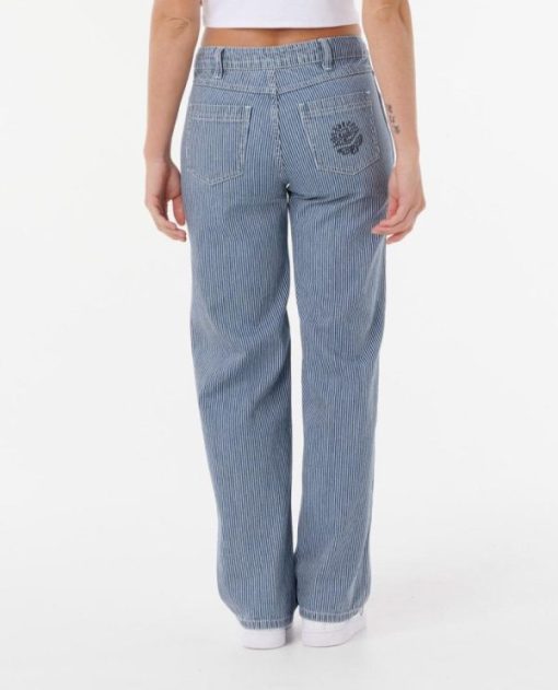 Attirestitch.shop554f0d052b 1