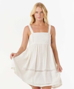 Attirestitch.shop5796e6ab2a 1