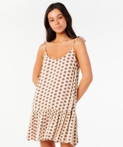 Attirestitch.shop662af59e1f 1