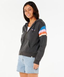 Attirestitch.shop686e8d3788 2