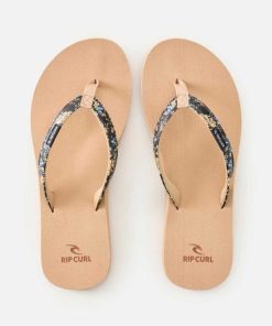 Attirestitch.shop70cc260cda 2