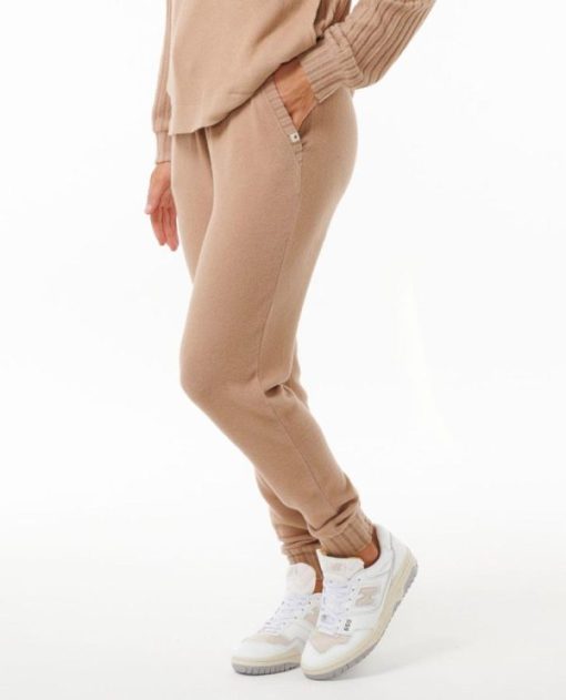 Attirestitch.shop722867d701 2