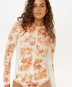 Attirestitch.shop7ff66e82af 1
