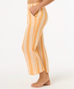 Attirestitch.shop820b7a004a 2