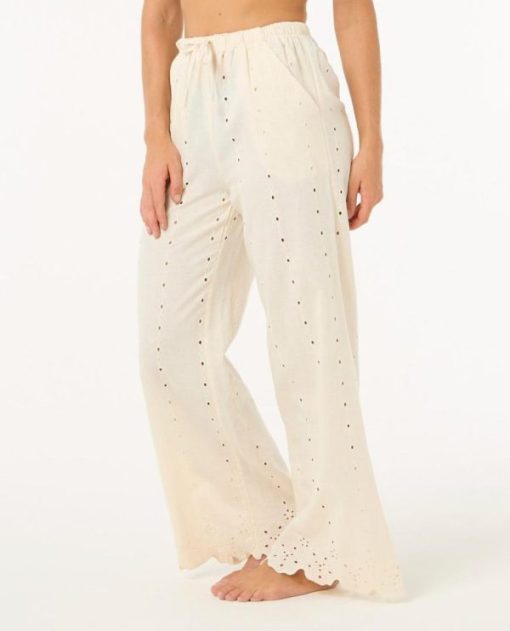 Attirestitch.shop90887f494c 2