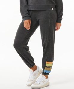 Attirestitch.shopacee3cc657 2