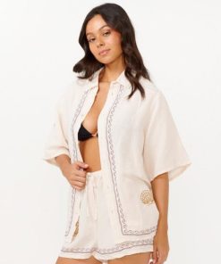Attirestitch.shopca4a2bd593 2