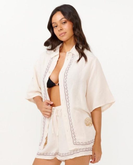 Attirestitch.shopca4a2bd593 2